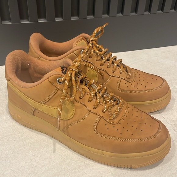 Camel Nike Air Force 1s - Picture 2 of 5